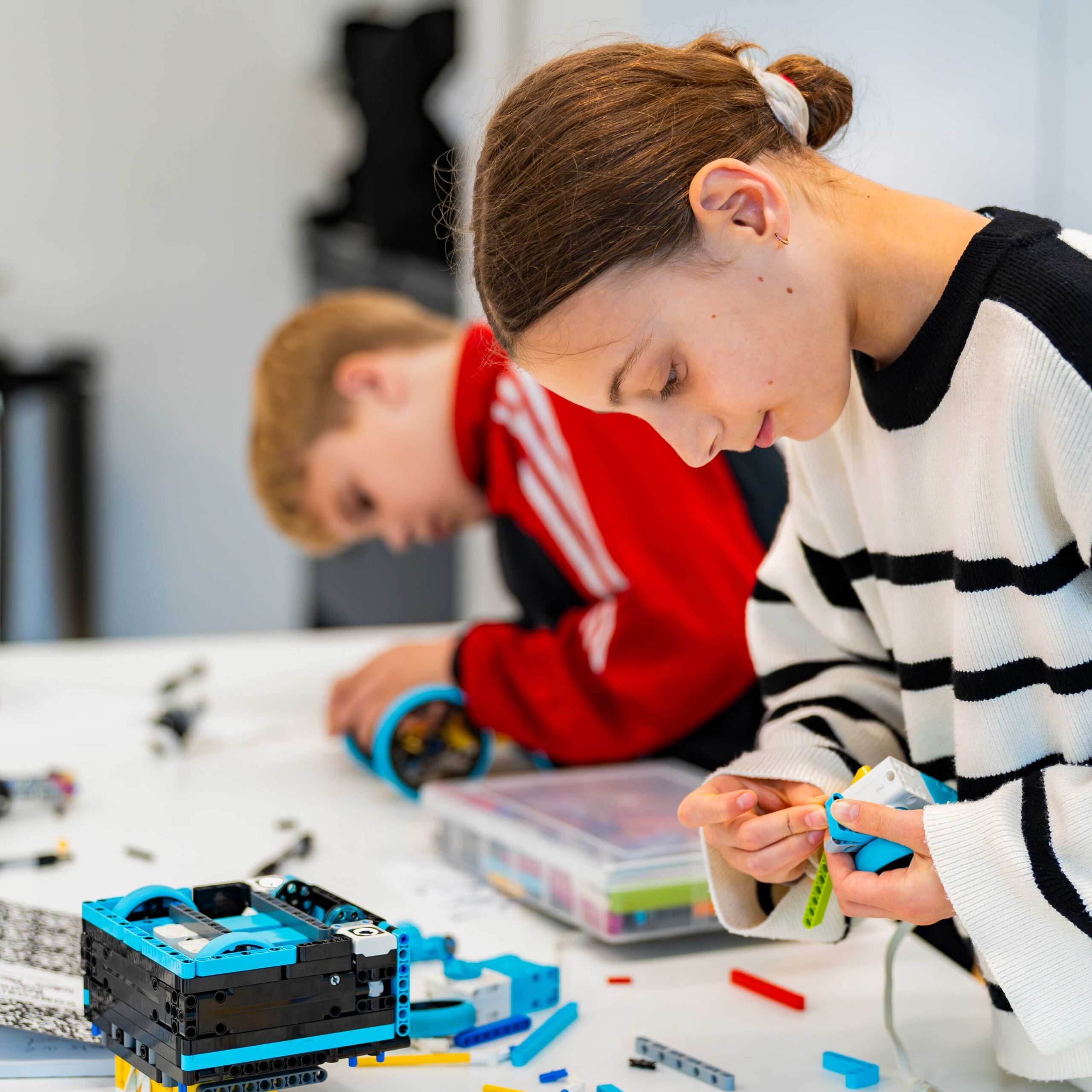 A7408370-Enhanced-NR