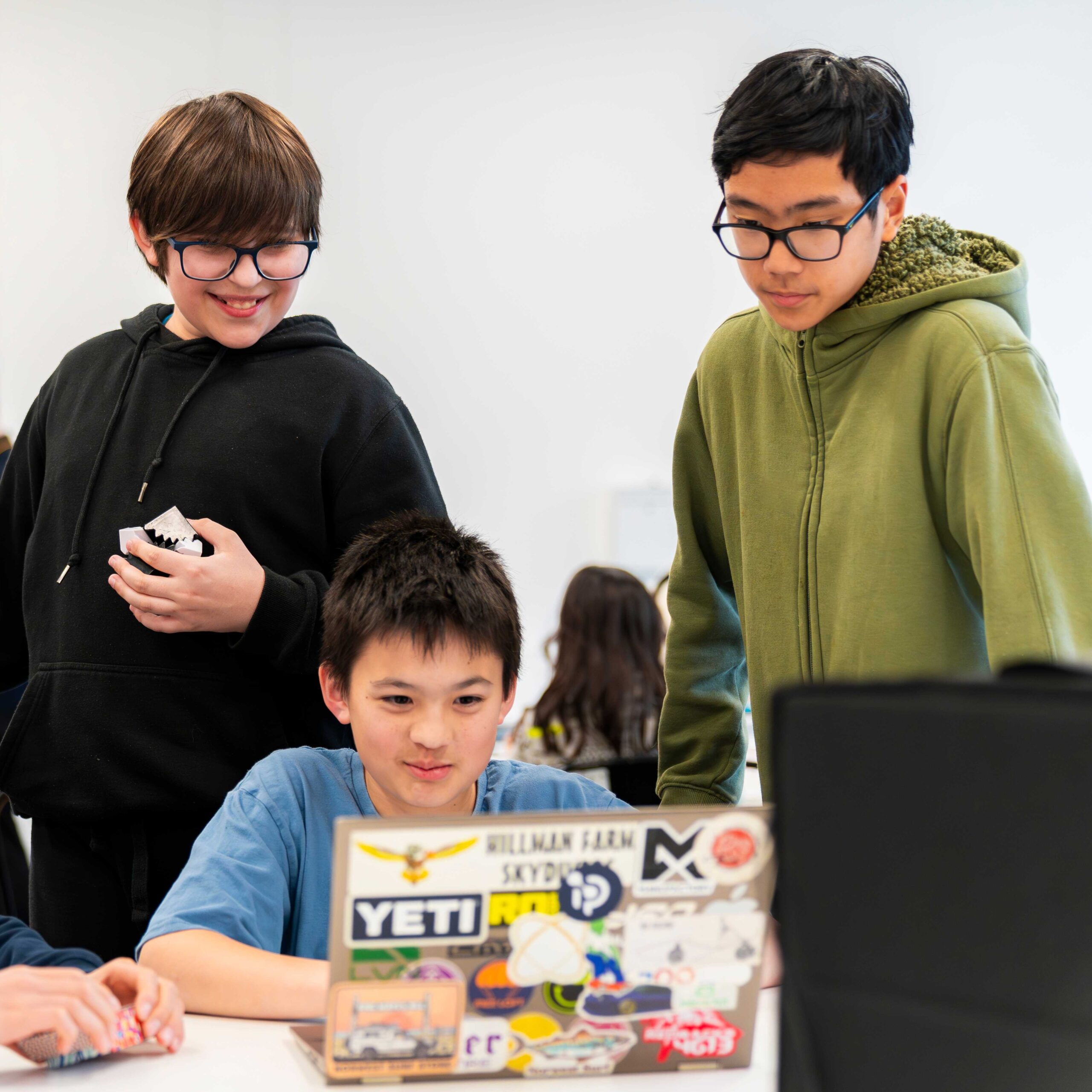 A7408392-Enhanced-NR